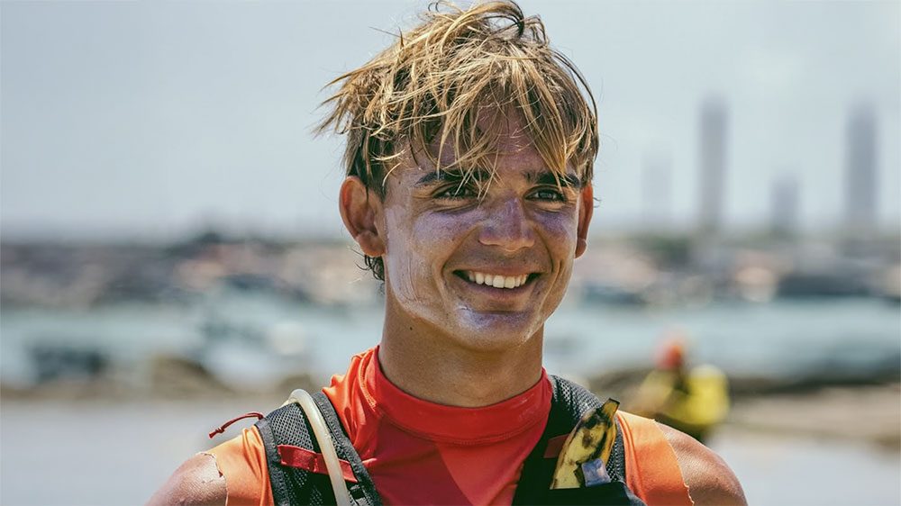 Nous avons rencontré le rider multi-disciplines Chucho Kozian Nonnot qui revient en Bretagne pour le Crozon Foil Festival.