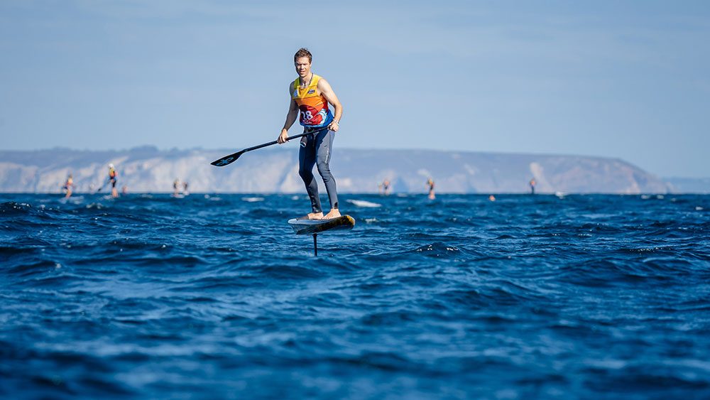 Une ouverture spectaculaire avec l’épreuve Downwind Foil Elite