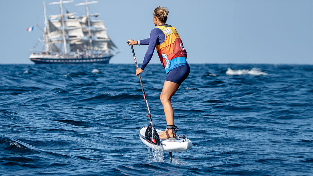 Une ouverture spectaculaire avec l’épreuve Downwind Foil Elite