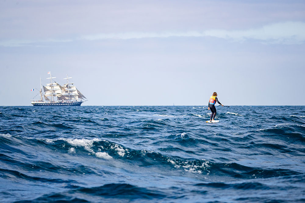 Une ouverture spectaculaire avec l’épreuve Downwind Foil Elite