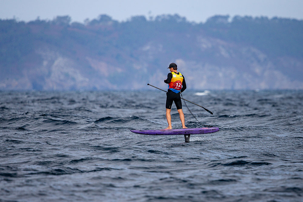 Une ouverture spectaculaire avec l’épreuve Downwind Foil Elite