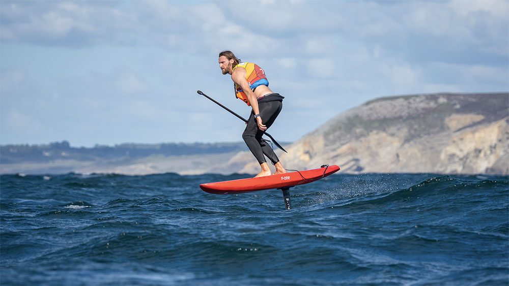 Downwind SUP Foil, Kai Thomson signe le doublé, Marnie Bertram confirme son incroyable progression