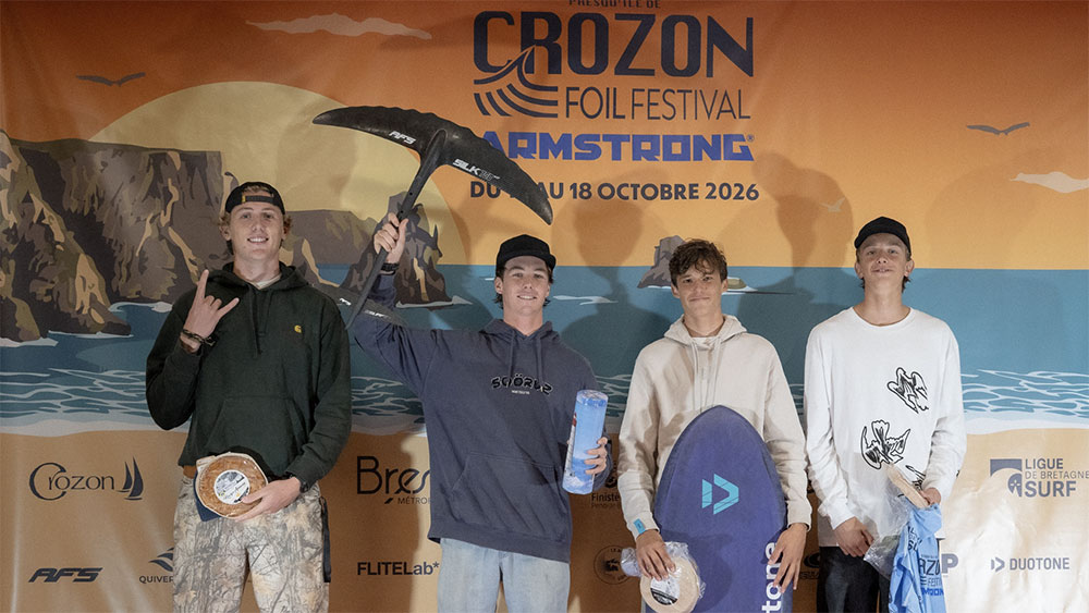 Surf foil au Presqu'Ile Crozon Foil Festival, les jeunes talents à l’honneur sur les vagues de Kerloc’h