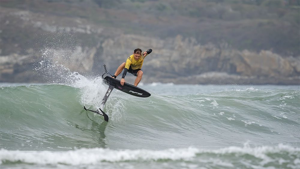 Manon Dupe et Axel Pham champion(ne) de France de prone surf foil