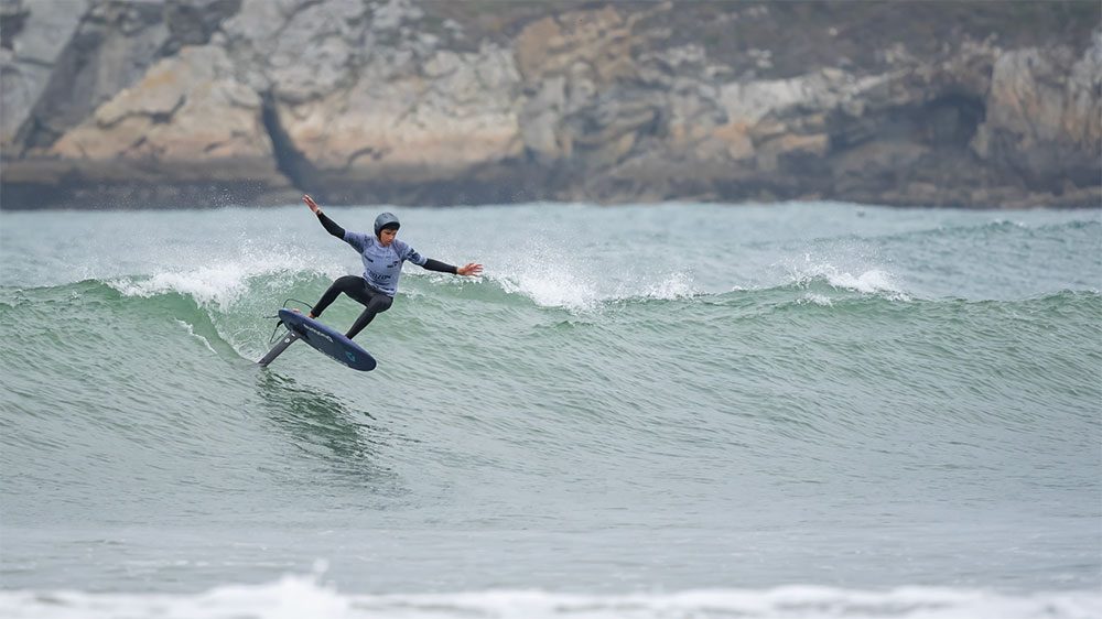 Manon Dupe et Axel Pham champion(ne) de France de prone surf foil
