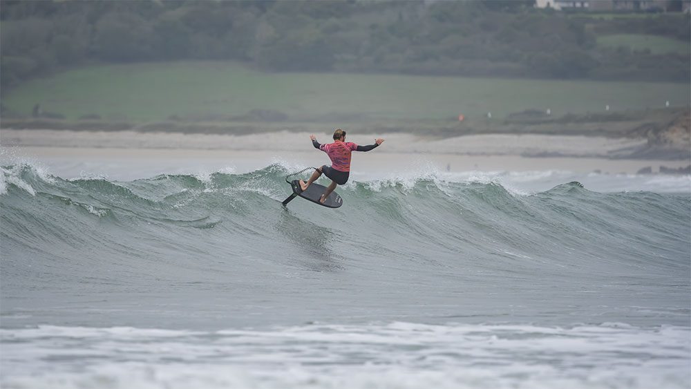 Manon Dupe et Axel Pham champion(ne) de France de prone surf foil